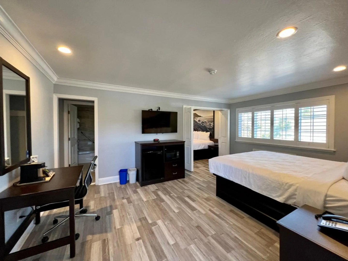 Aura Inn Monterey