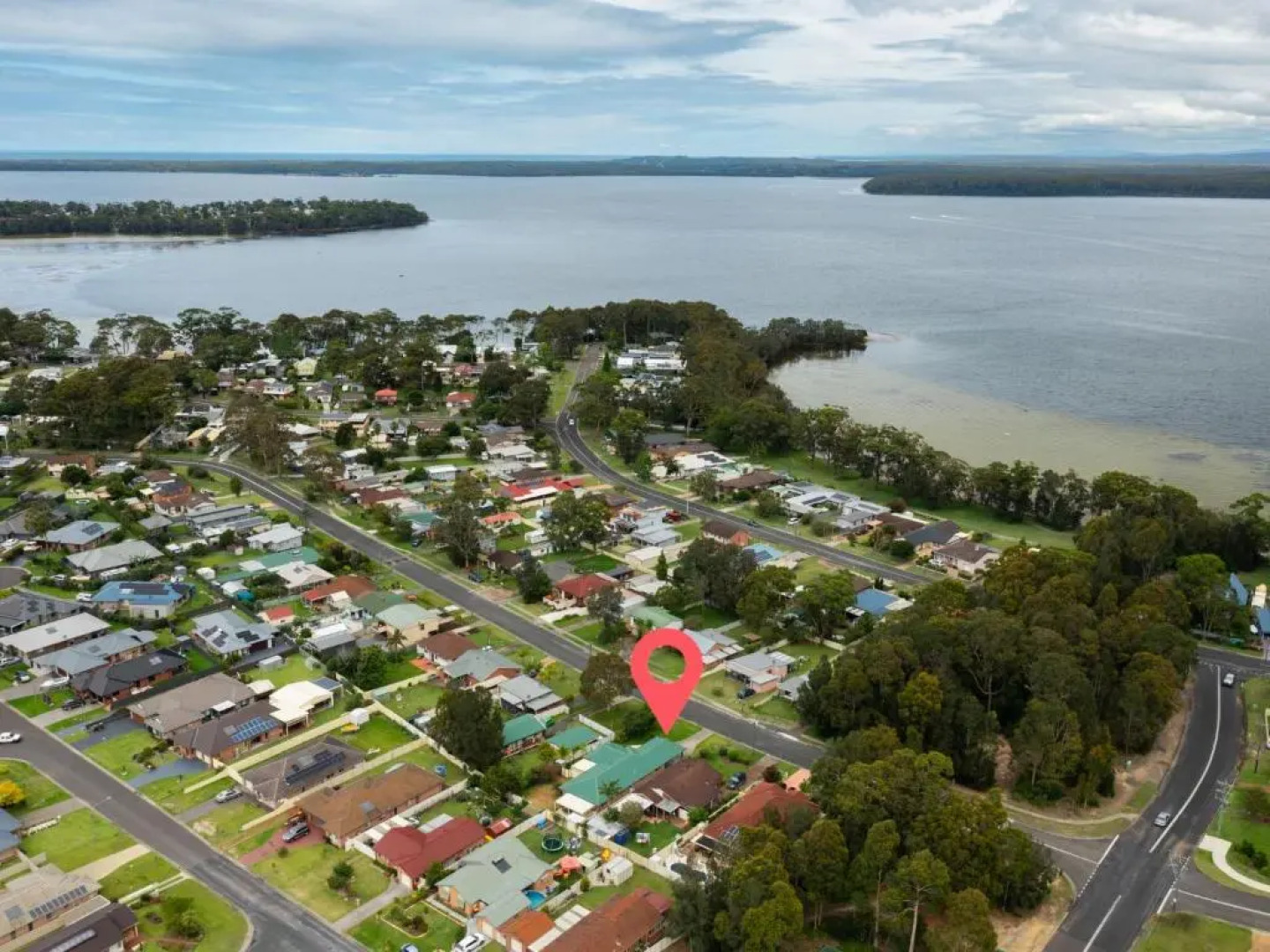 Tranquil Affordable and Pet Friendly 2 Bed 2 Bath Apartment Close to the Water