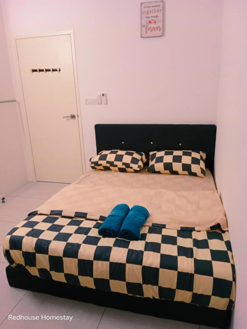 Comfortable18 3R2B 7pax Meritus Perai