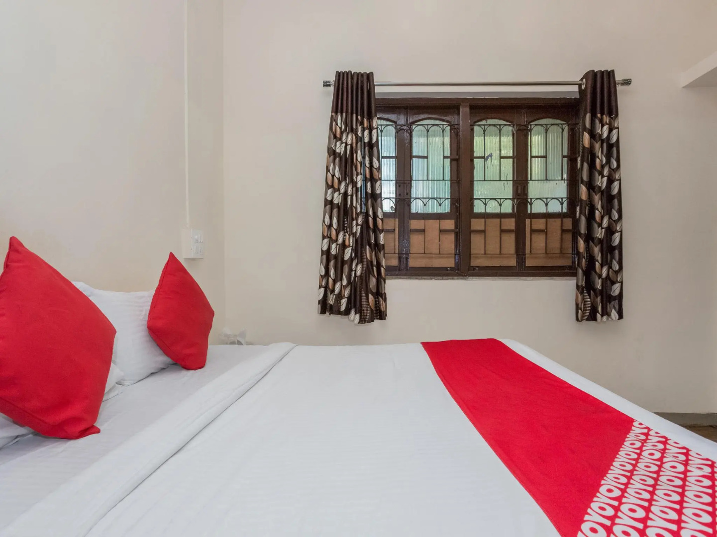 OYO 15847 Hotel Mathura Lodging
