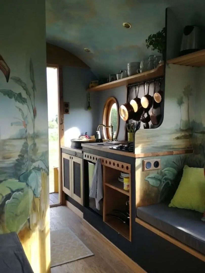 La Roulotte des Grillots