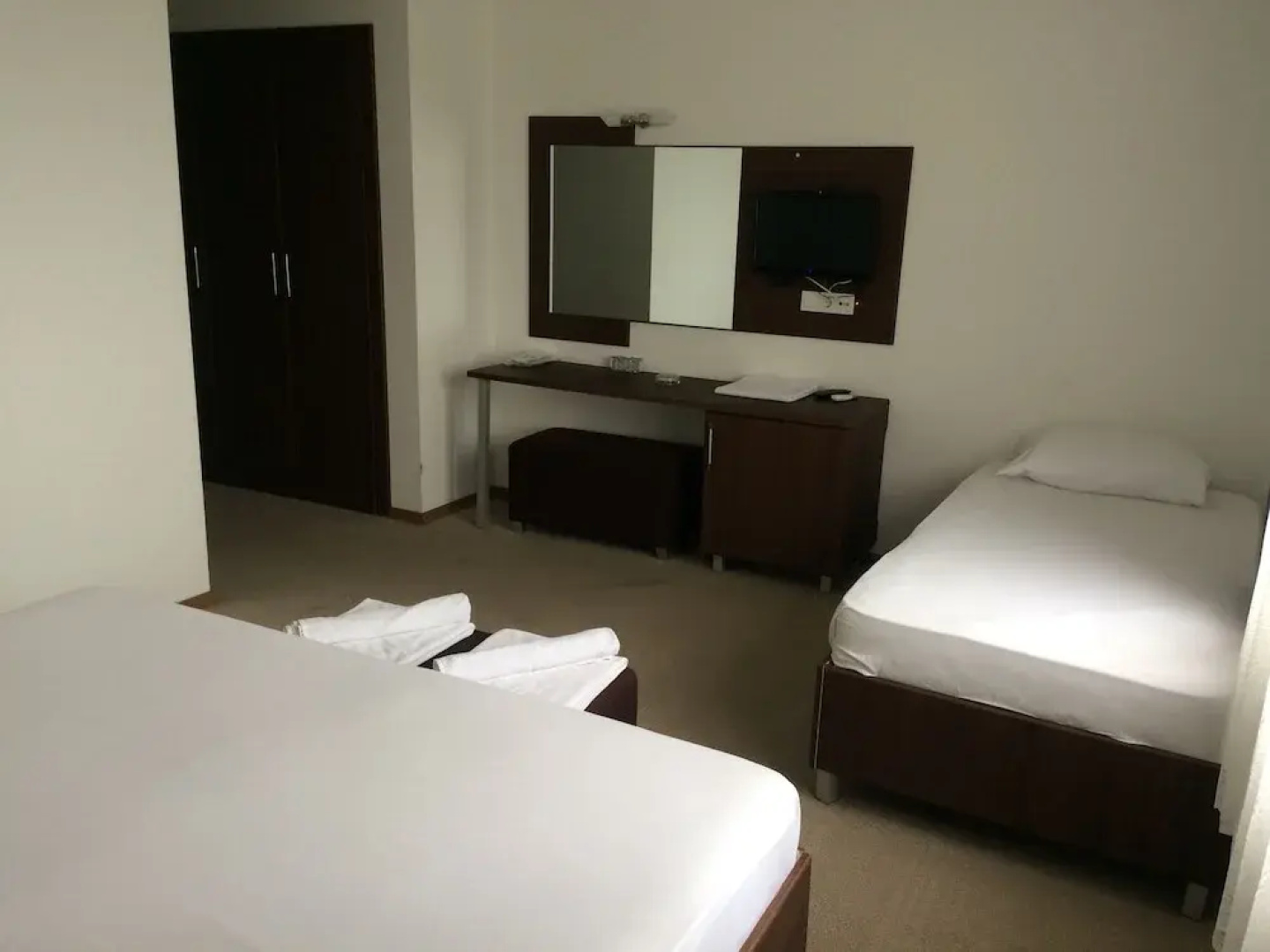Legend Hotel Tem