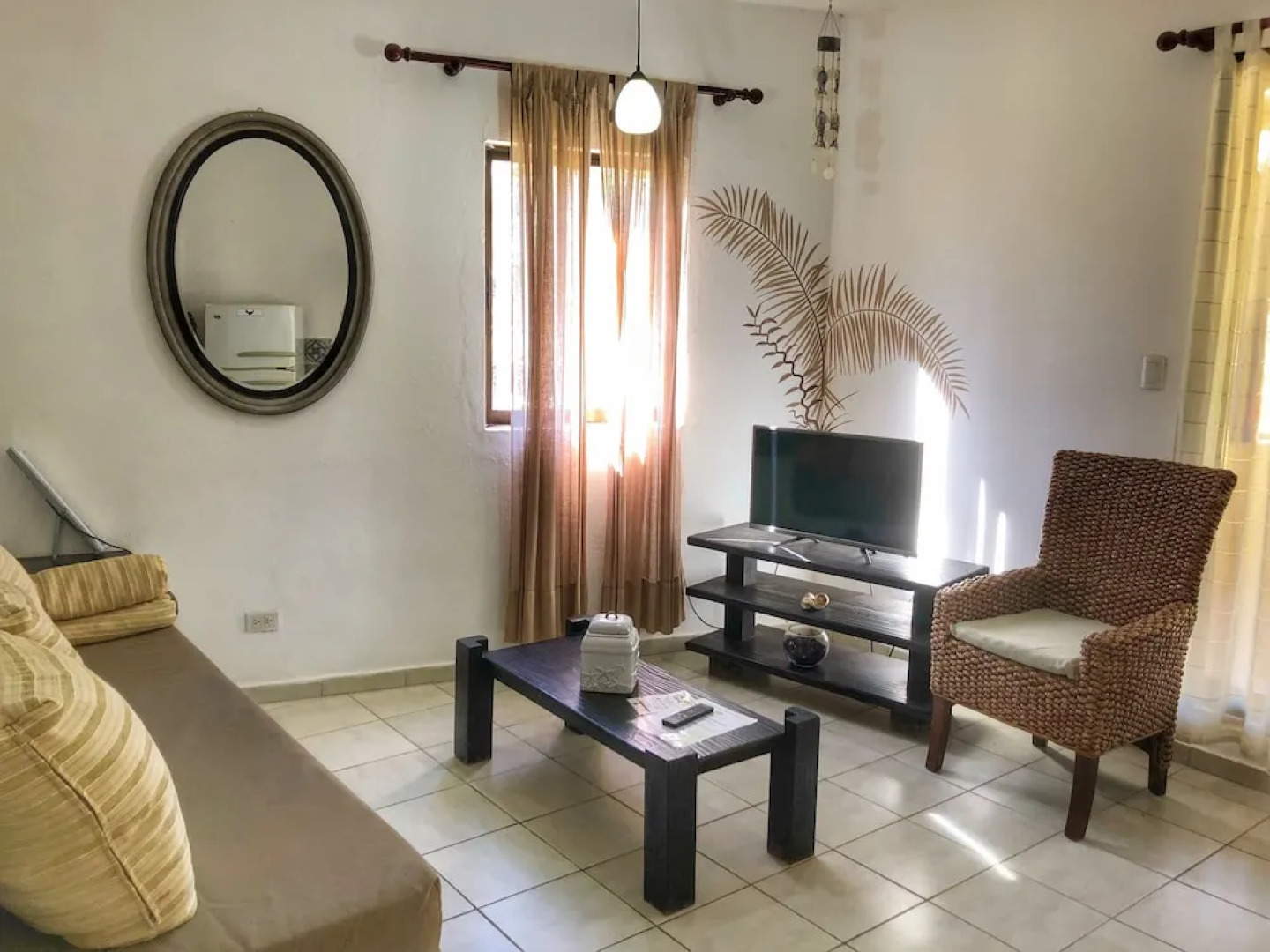 Plaza Royal Apartments