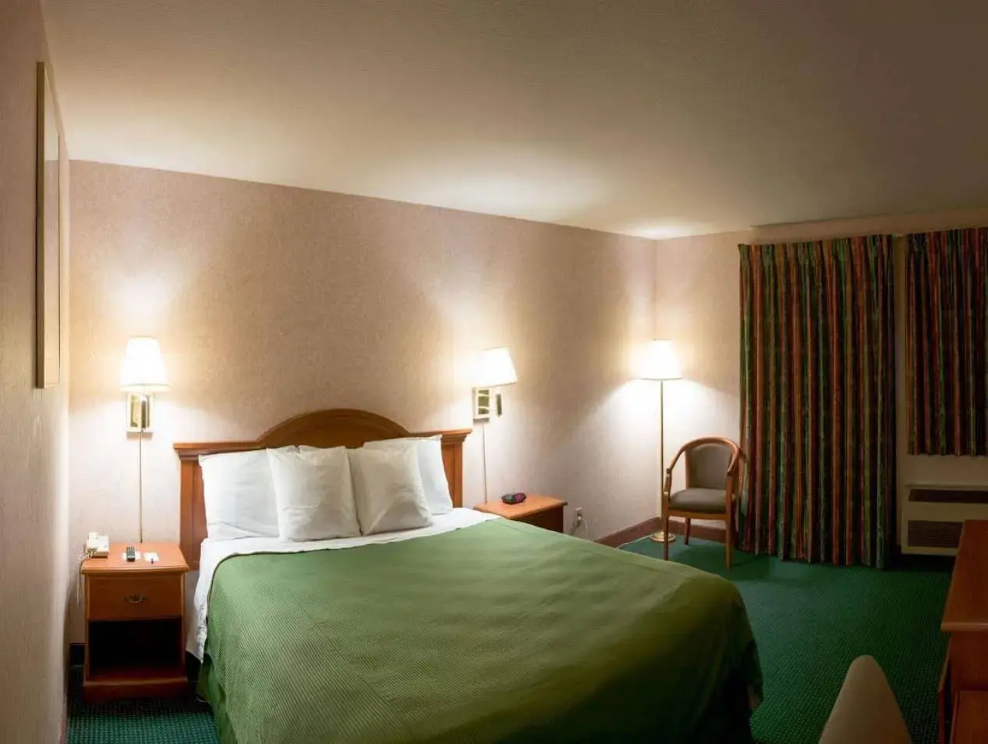 San Bernandino Inn & Suites