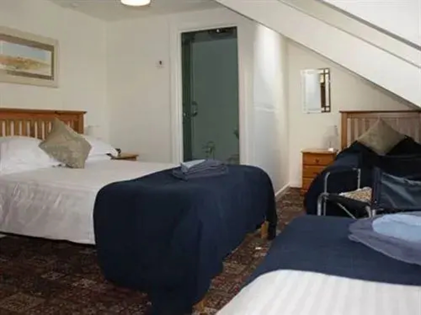 Rainbow Lodge - Guest house