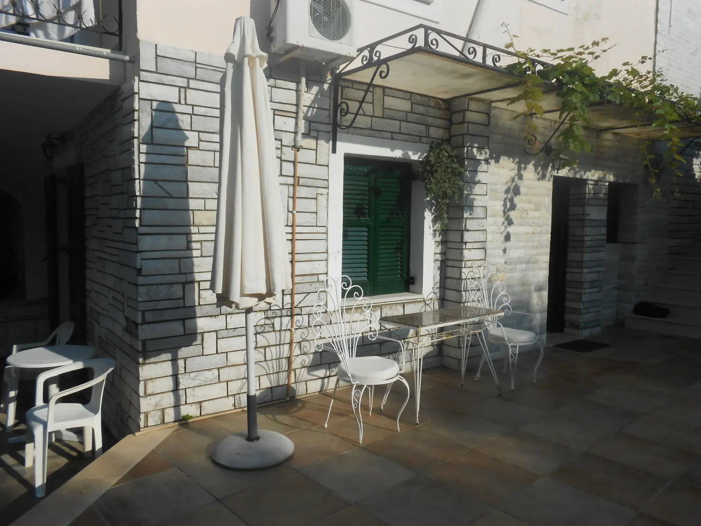 Aphrodite Apartments