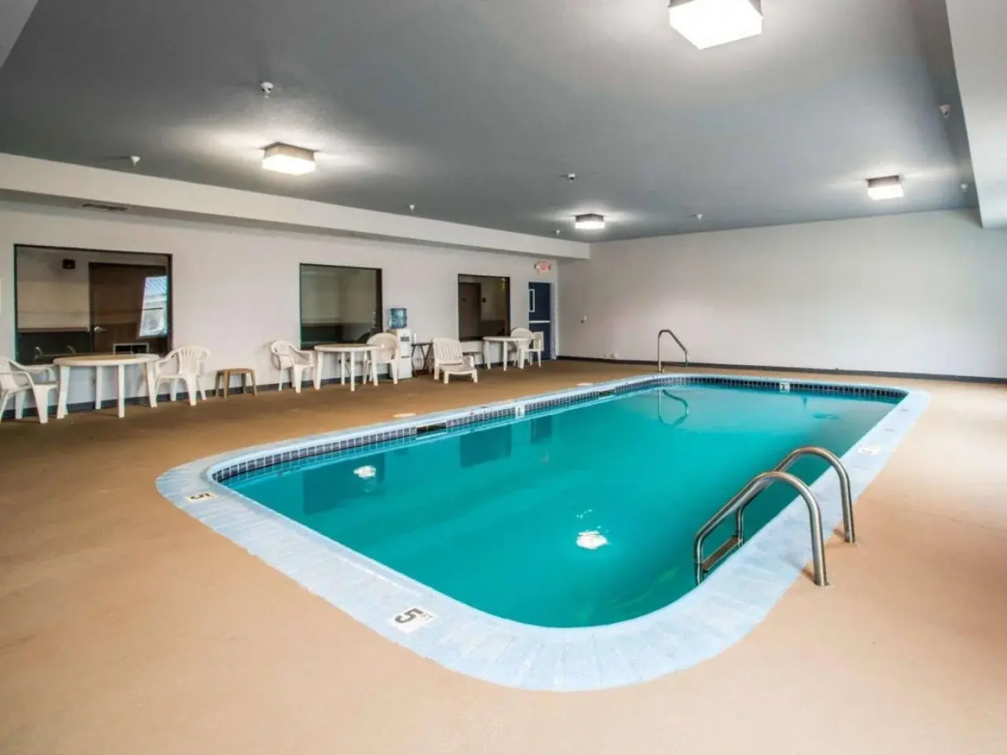 Quality Inn & Suites Caseyville - St. Louis