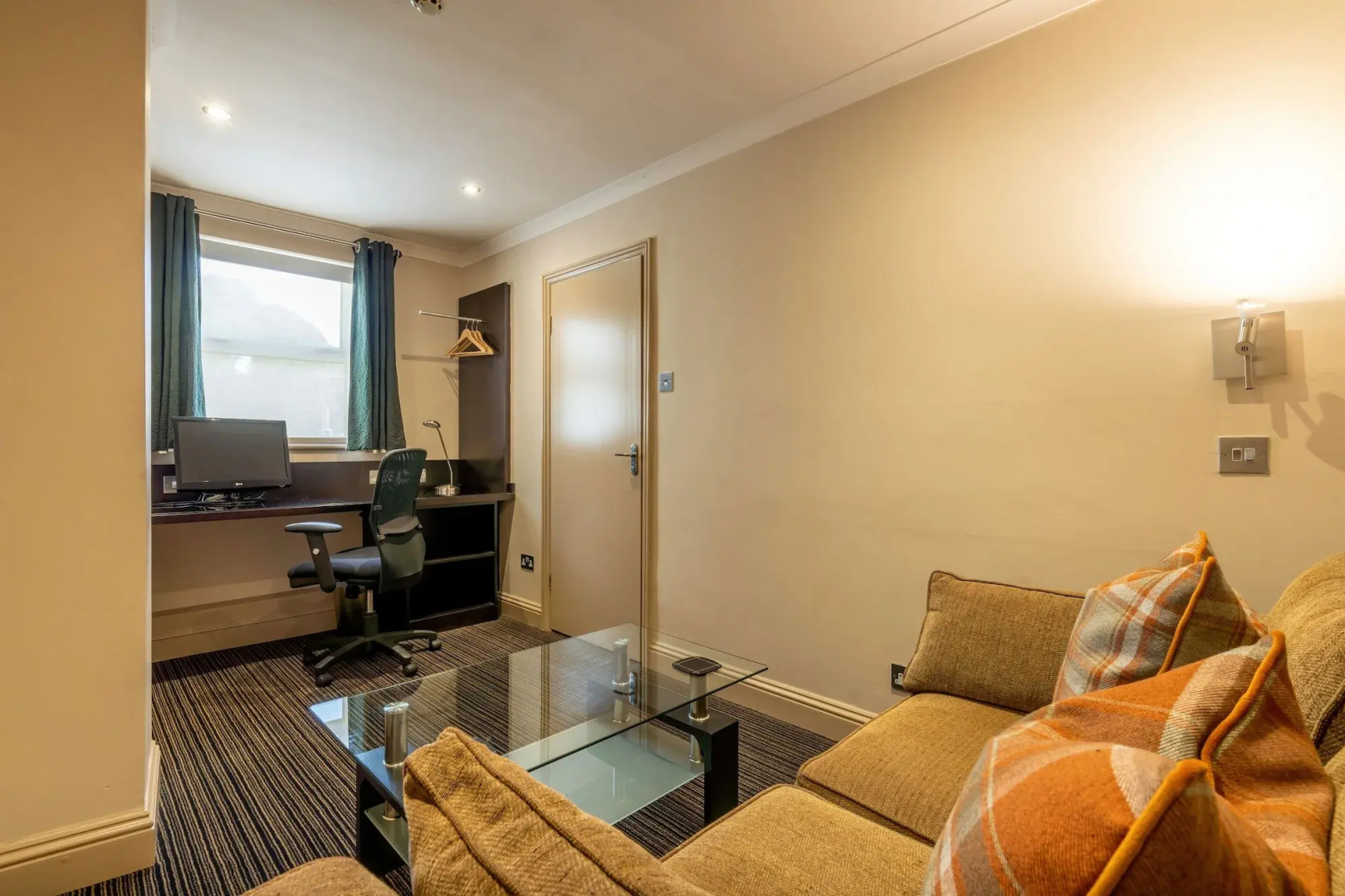 The Inn Boutique Hotel Bar and Restaurant