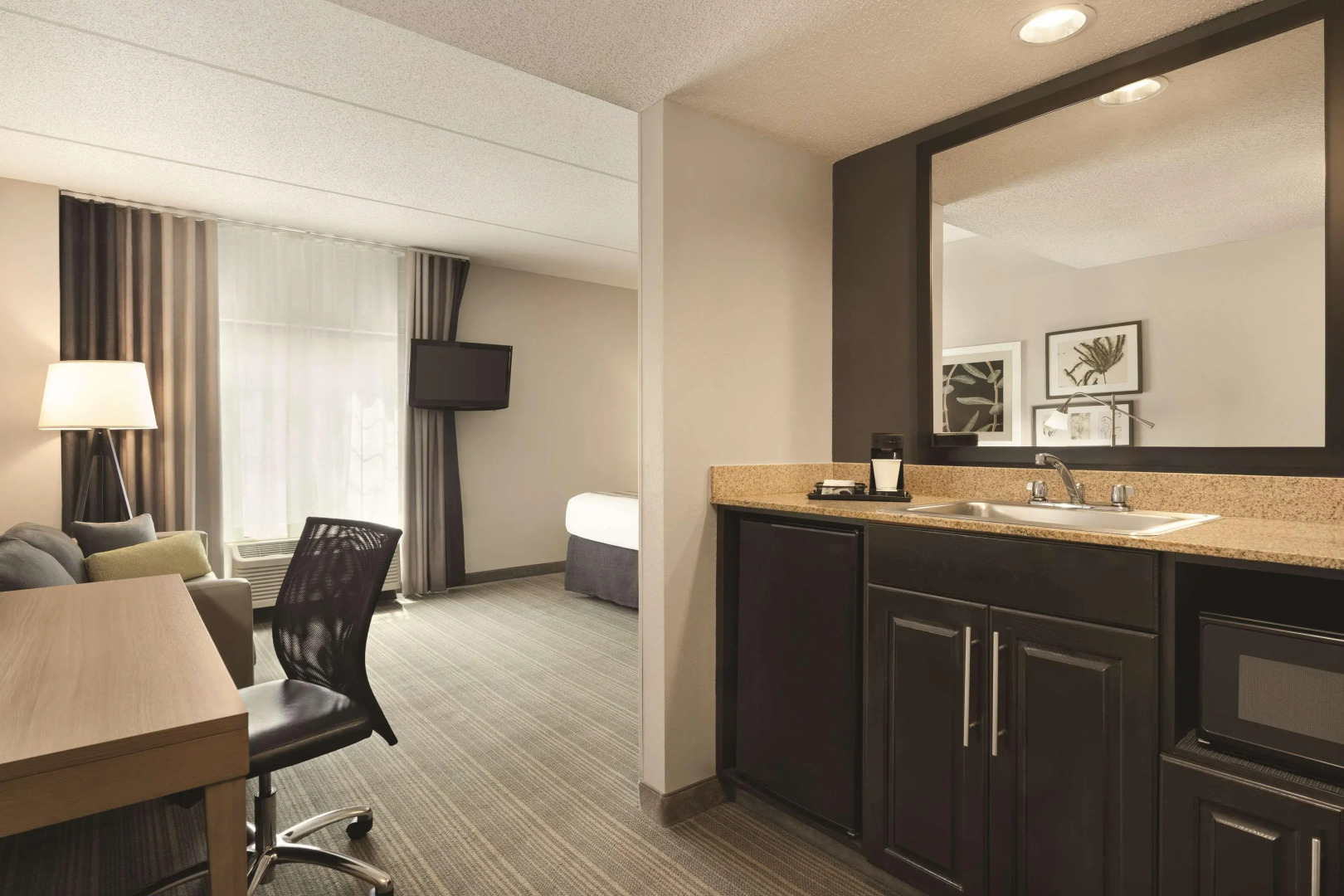 Country Inn & Suites by Radisson, Raleigh-Durham Airport, NC