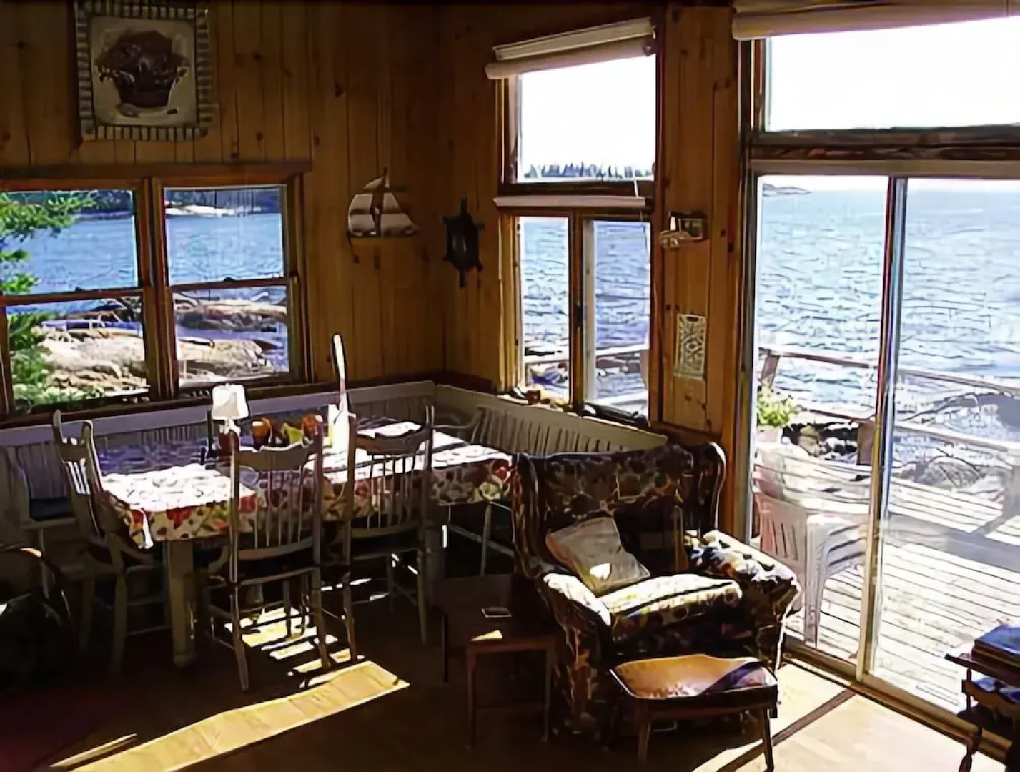 House at the Point - One Bedroom Home