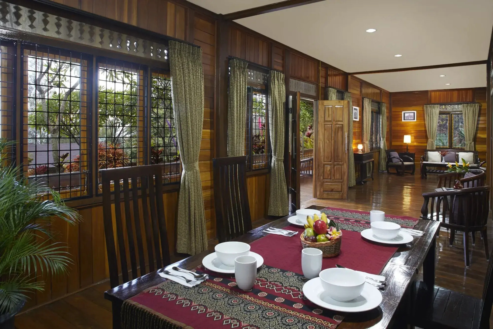 Jambuluwuk  Convention Hall & Resort Batu