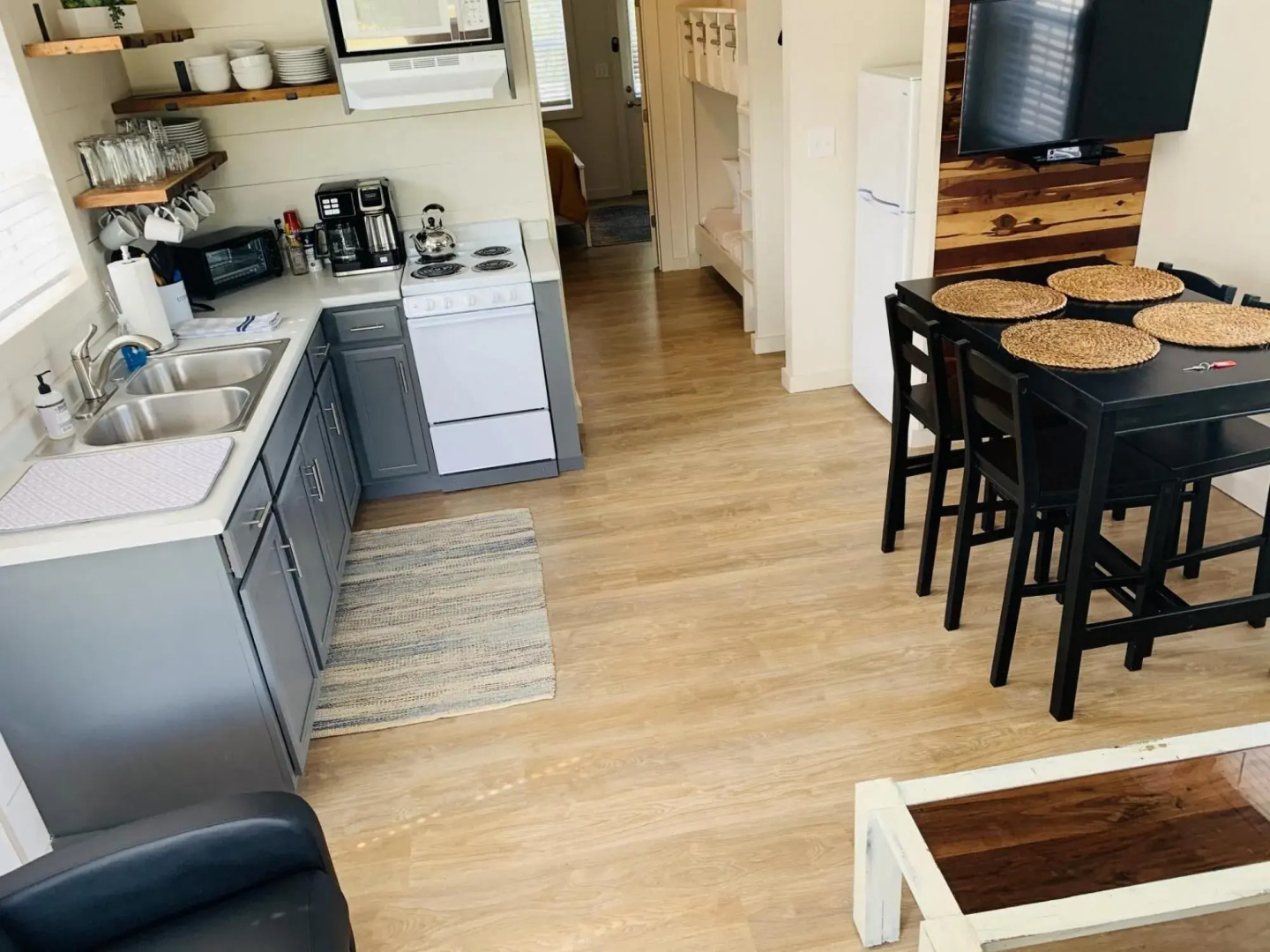 Greeter Falls Lodge Unit 2