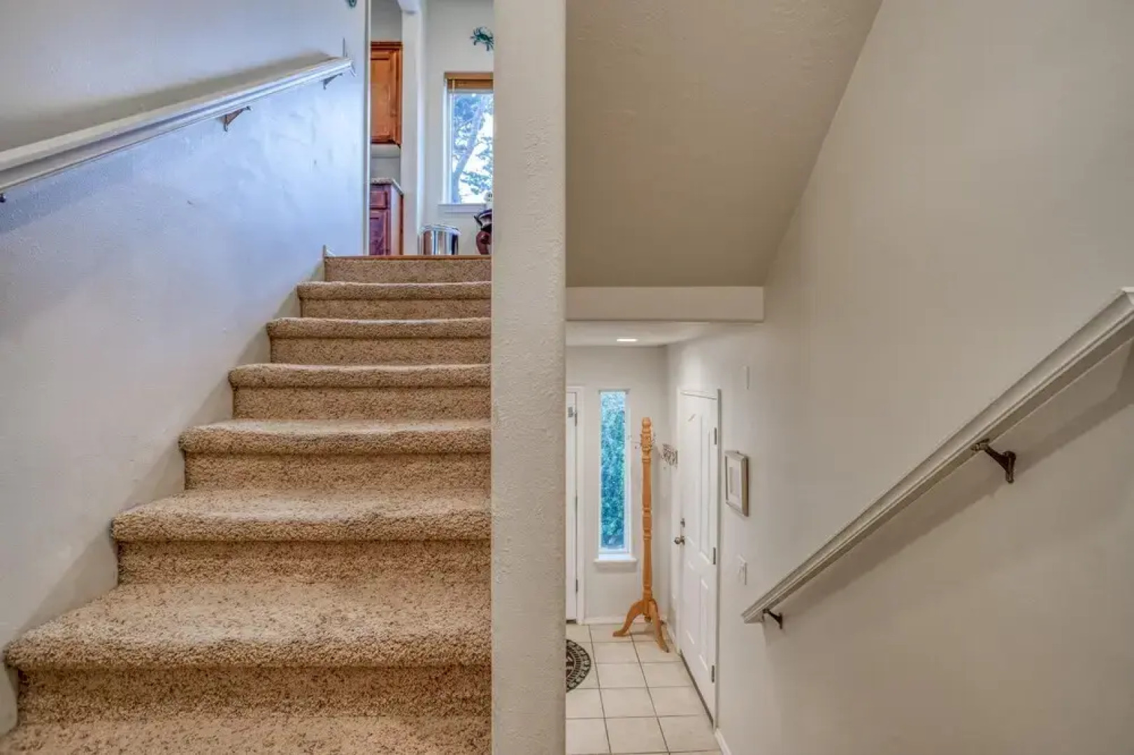 The Blue Crab 4 Br home by RedAwning