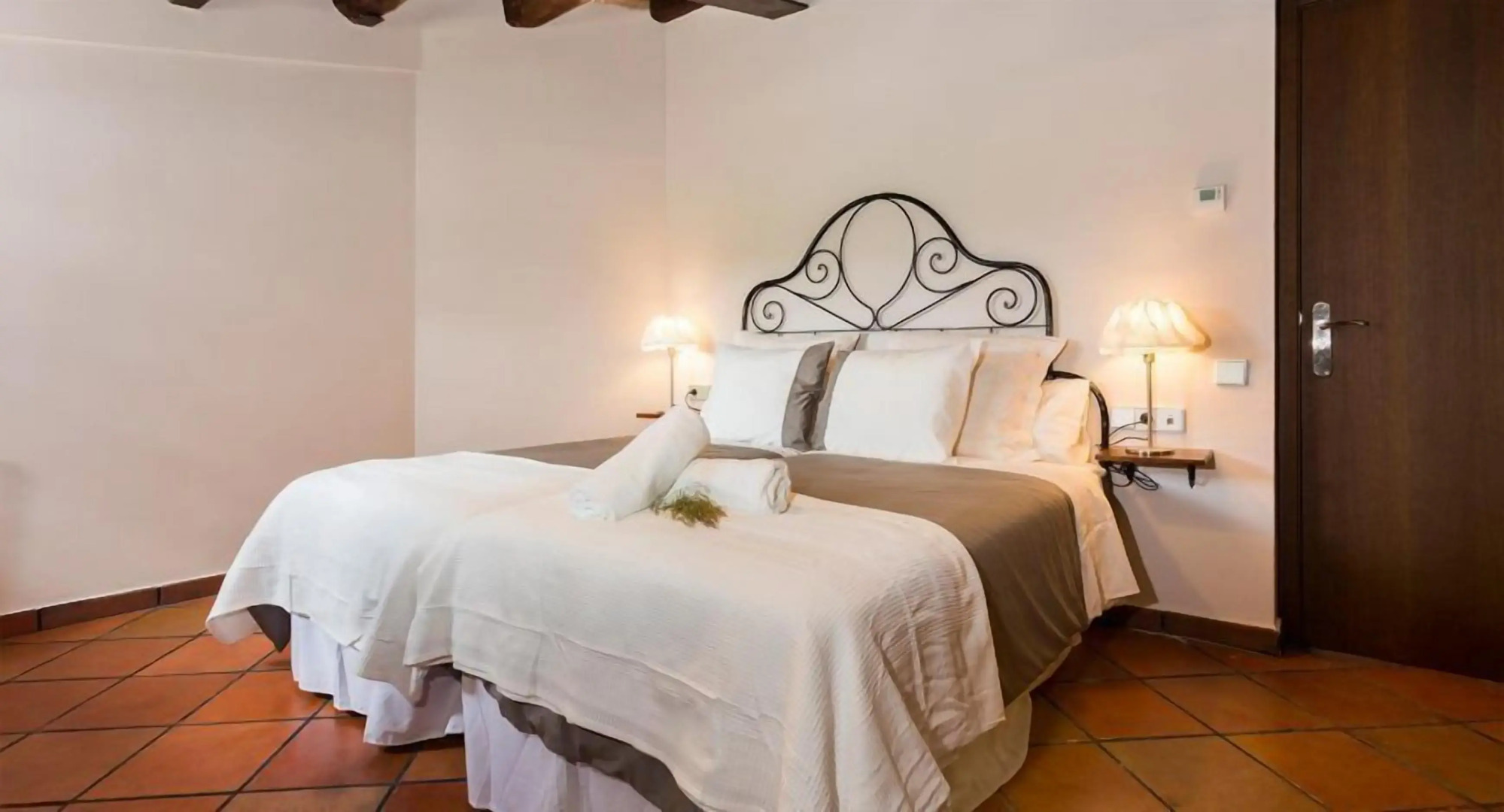 Masia Can Canyes & Spa