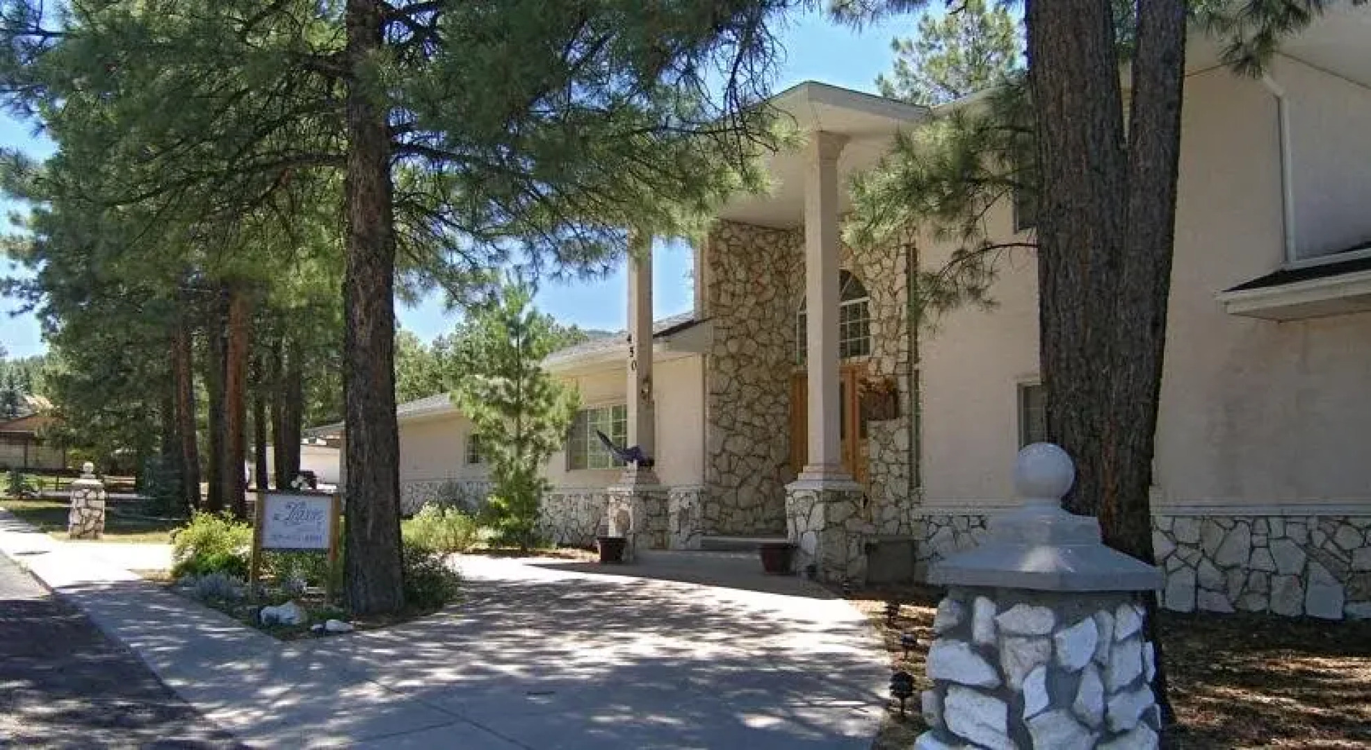 Legacies Bed and Breakfast