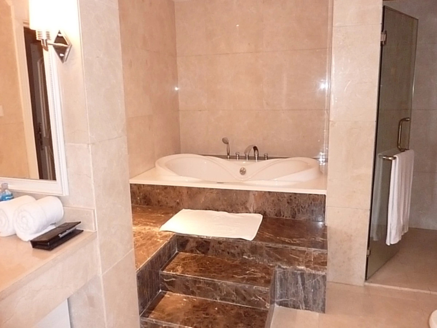 Hulun Buir Friendship International Hotel