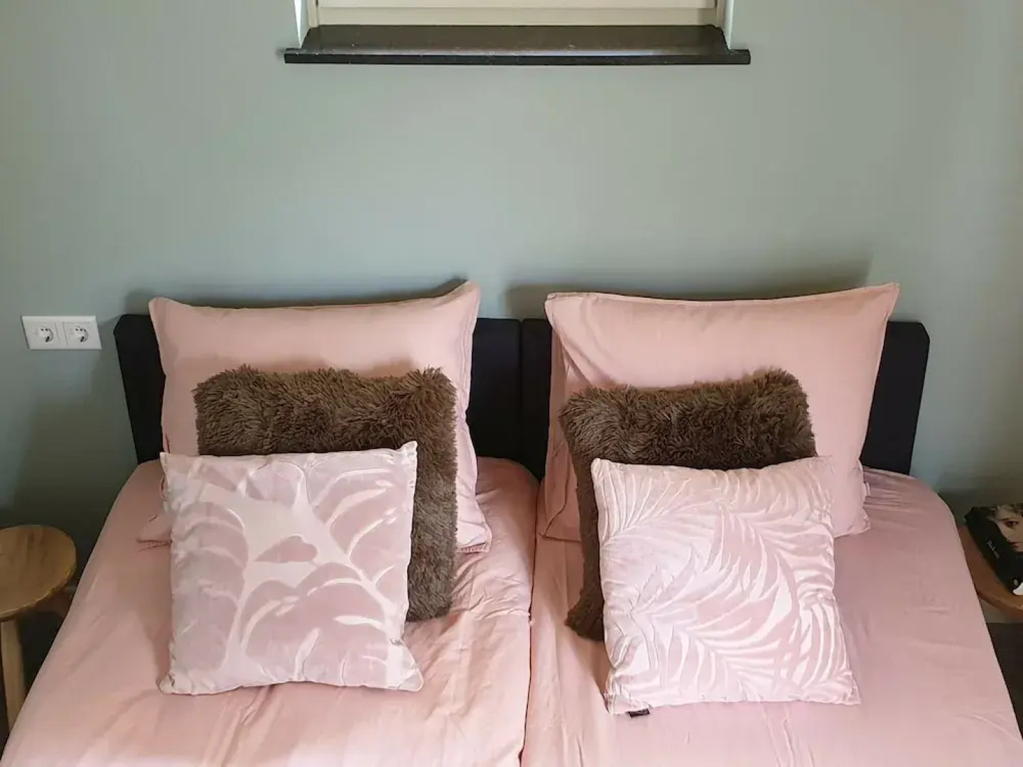 Atmospheric 2 Person House on the Edge of Leende