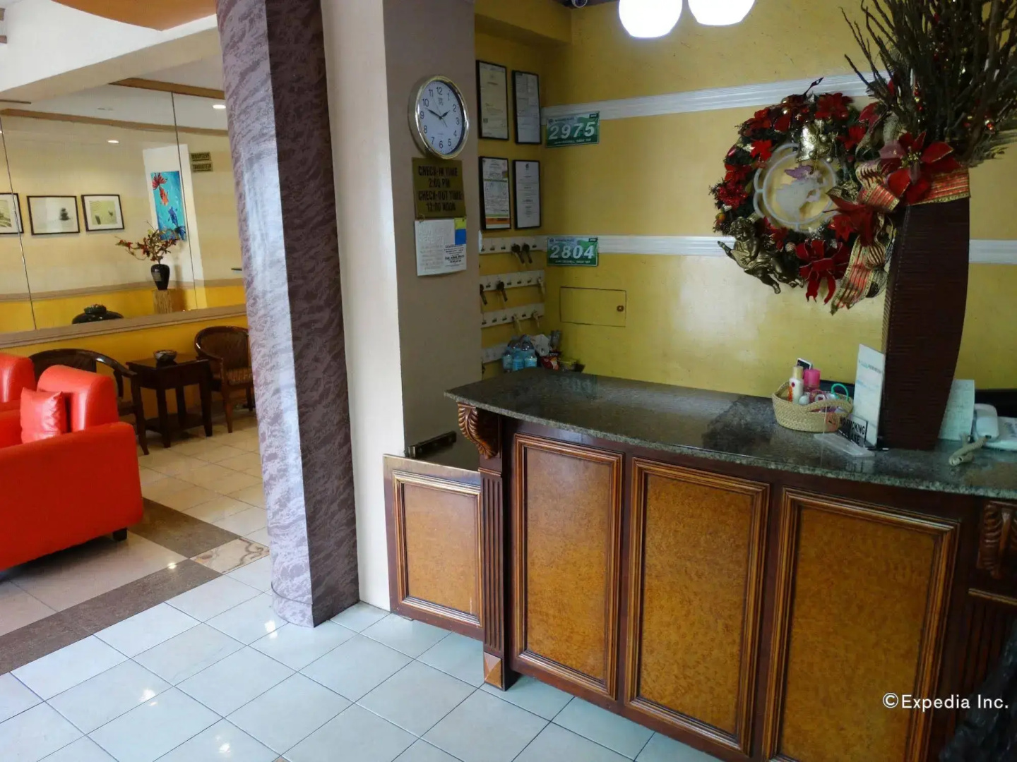 Sun Avenue Tourist Inn & Cafe
