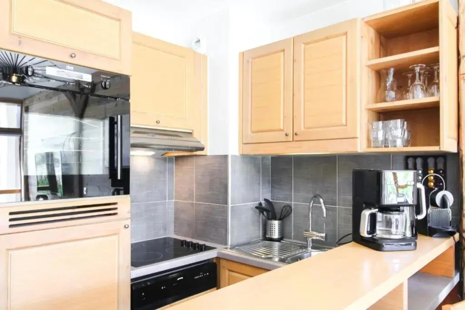 1-bed apartment in 5* Residence with mountain views, ski in, ski out