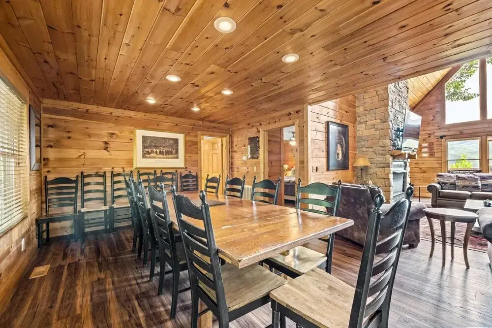 Dancing Bear Lodge 6 Bedrooms 6 Bathrooms Home