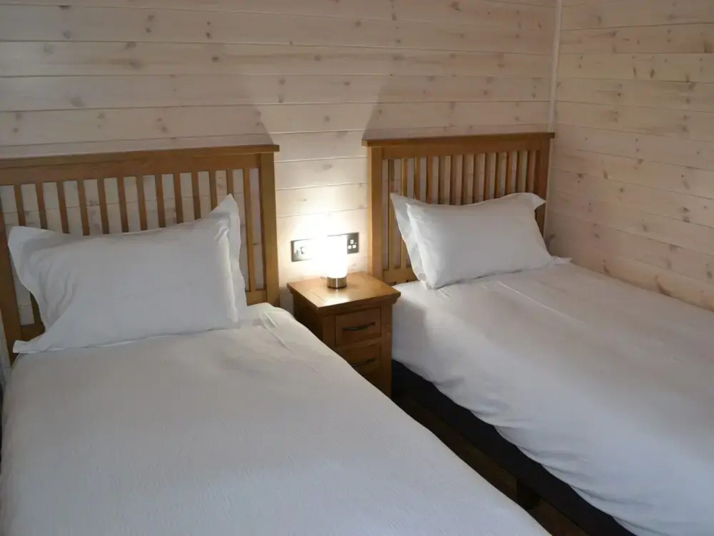 The Chiltern Lodges at Upper Farm Henton