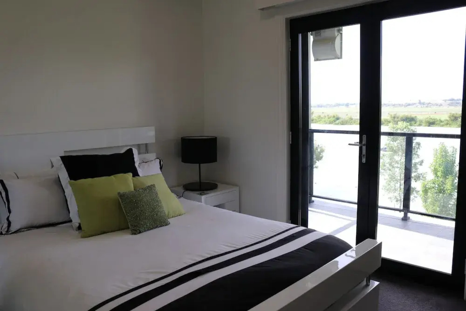 River Devine Murray Bridge