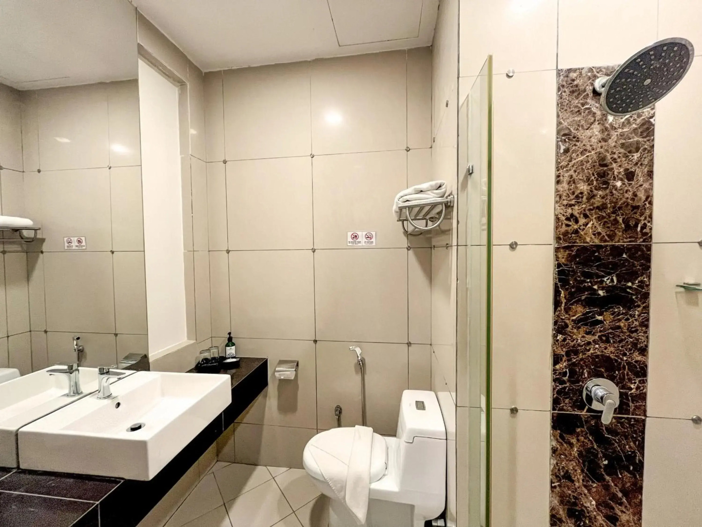 Courtyard Hotel @ 1Borneo