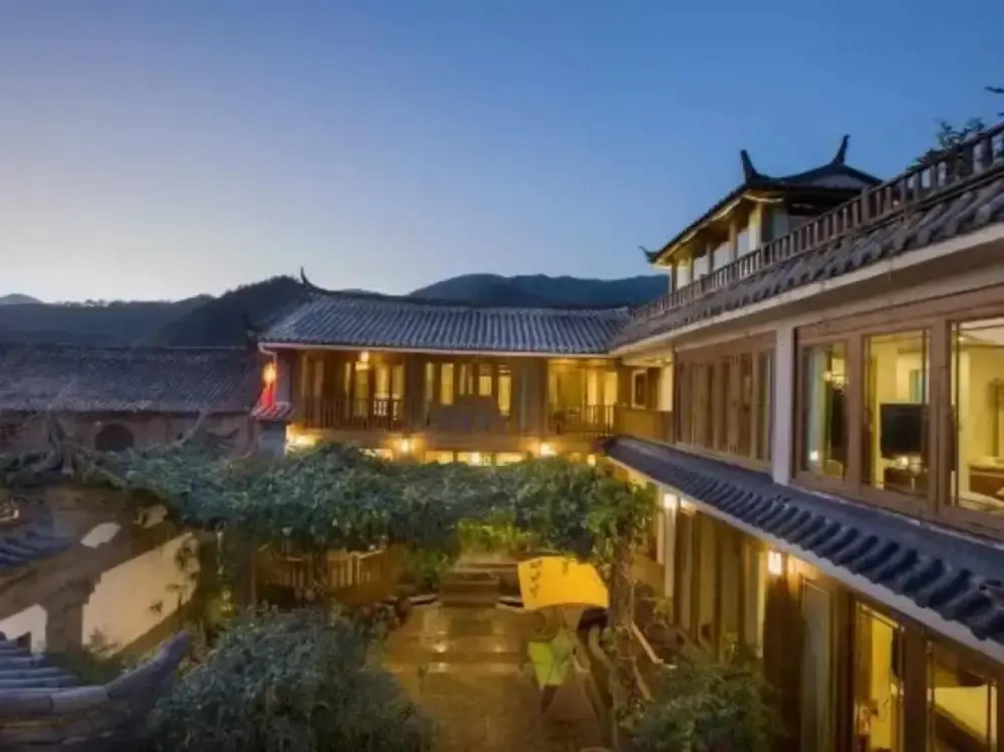 Lijiang Shuhe Yueshang Inn