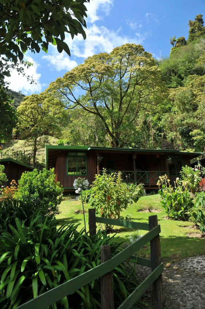 Trogon Lodge