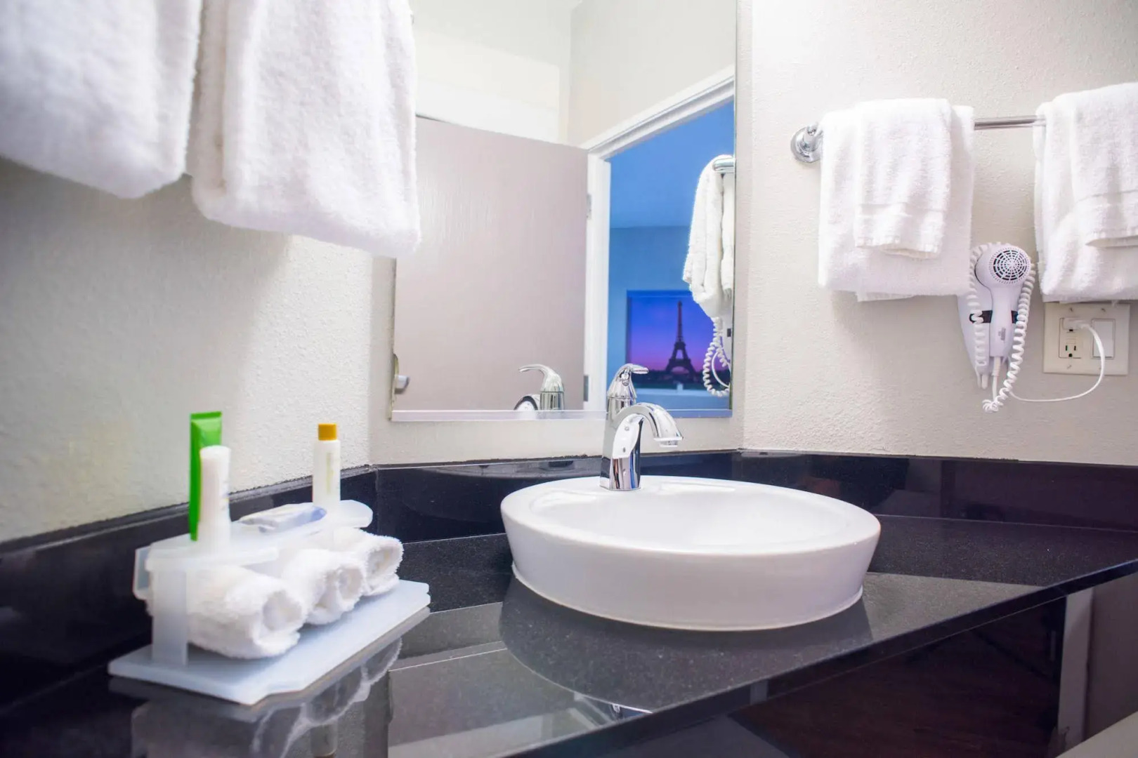 Studio Z, an Ascend Collection Hotel