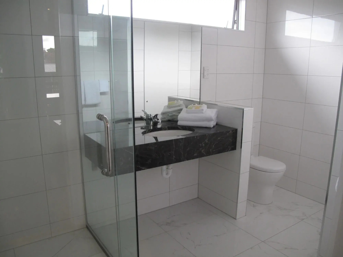 Auto Lodge Motor Inn