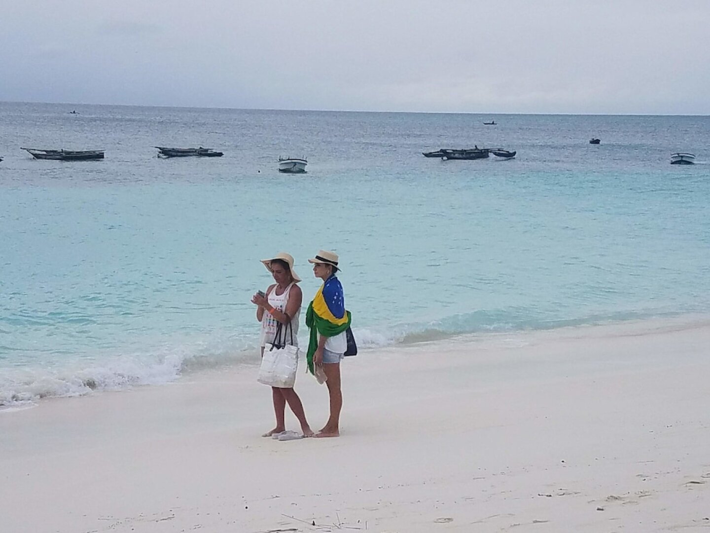 Baraka Aquarium Bungalows