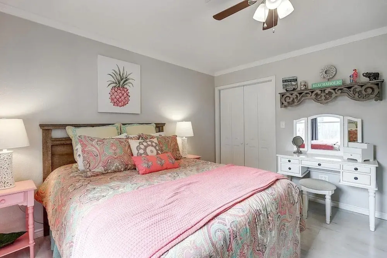 Flamingo Flats 3 Bedroom Home by RedAwning