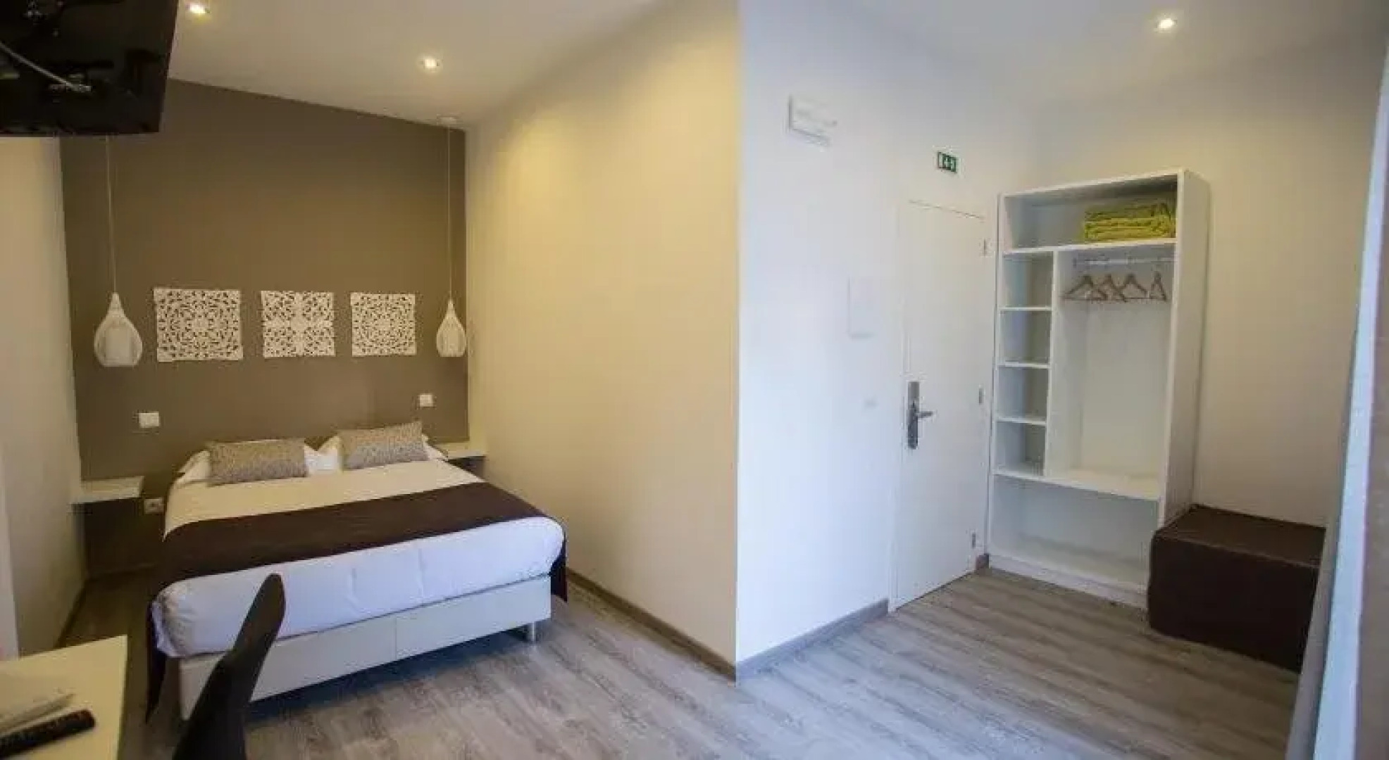 Thomar Story - Guest House