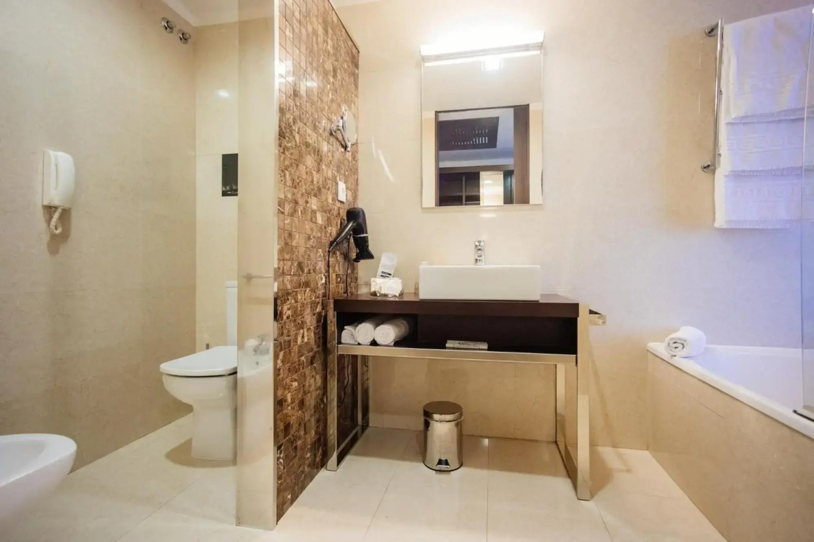 Axis Porto Business & Spa Hotel