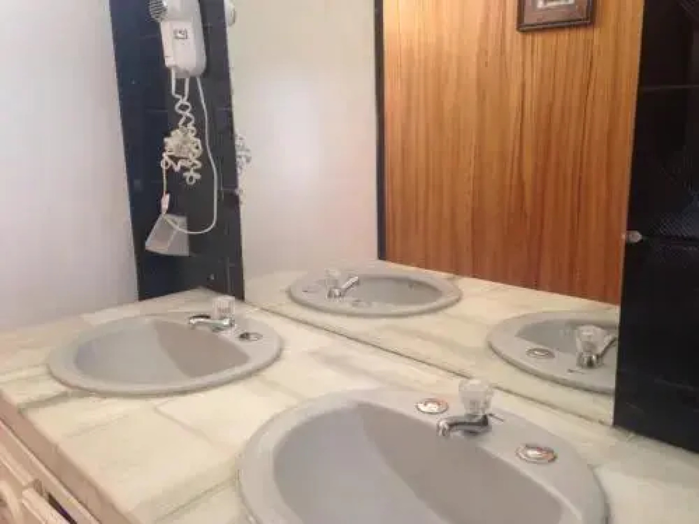 Hostal Manta Tropical