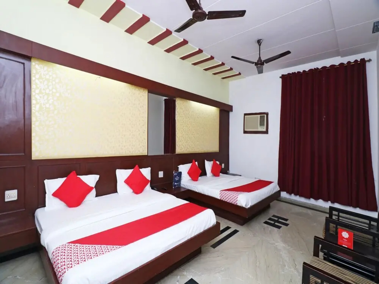 Oyo 15383 Hotel Grand Melrose