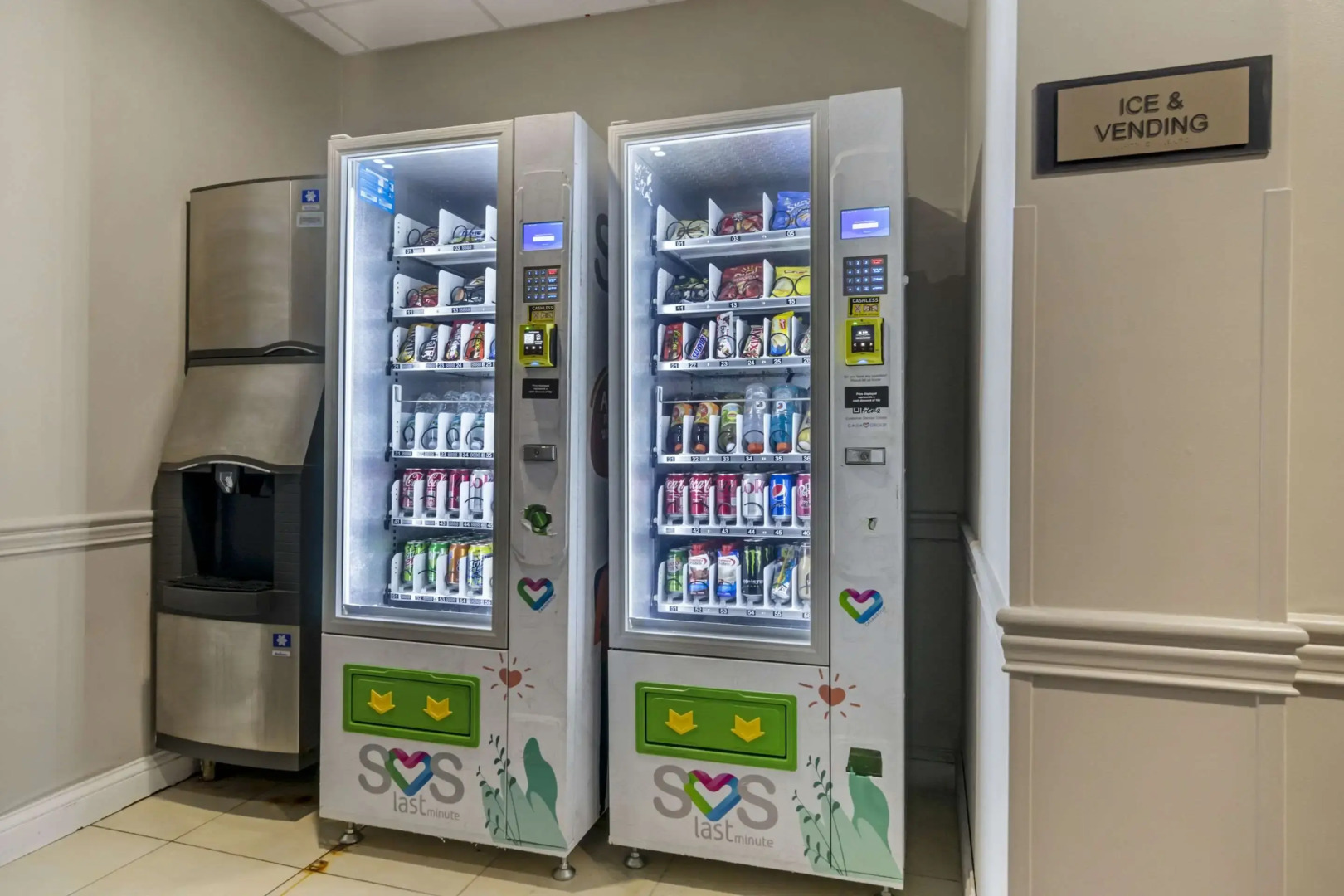 Country Inn & Suites by Radisson, Tampa Airport North, FL