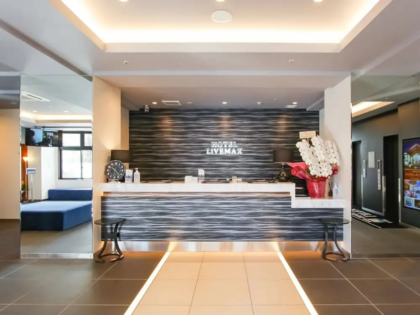 HOTEL LiVEMAX PREMIUM Himejieki-Minami