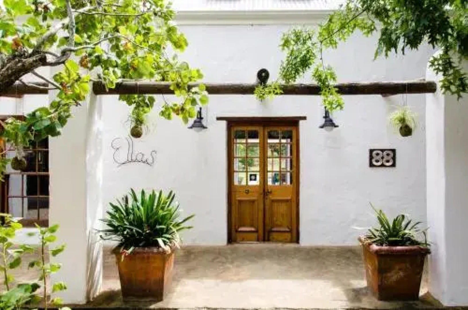 Ella's Country House