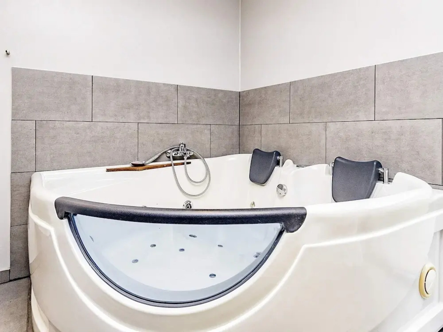 6 Person Holiday Home in Hals