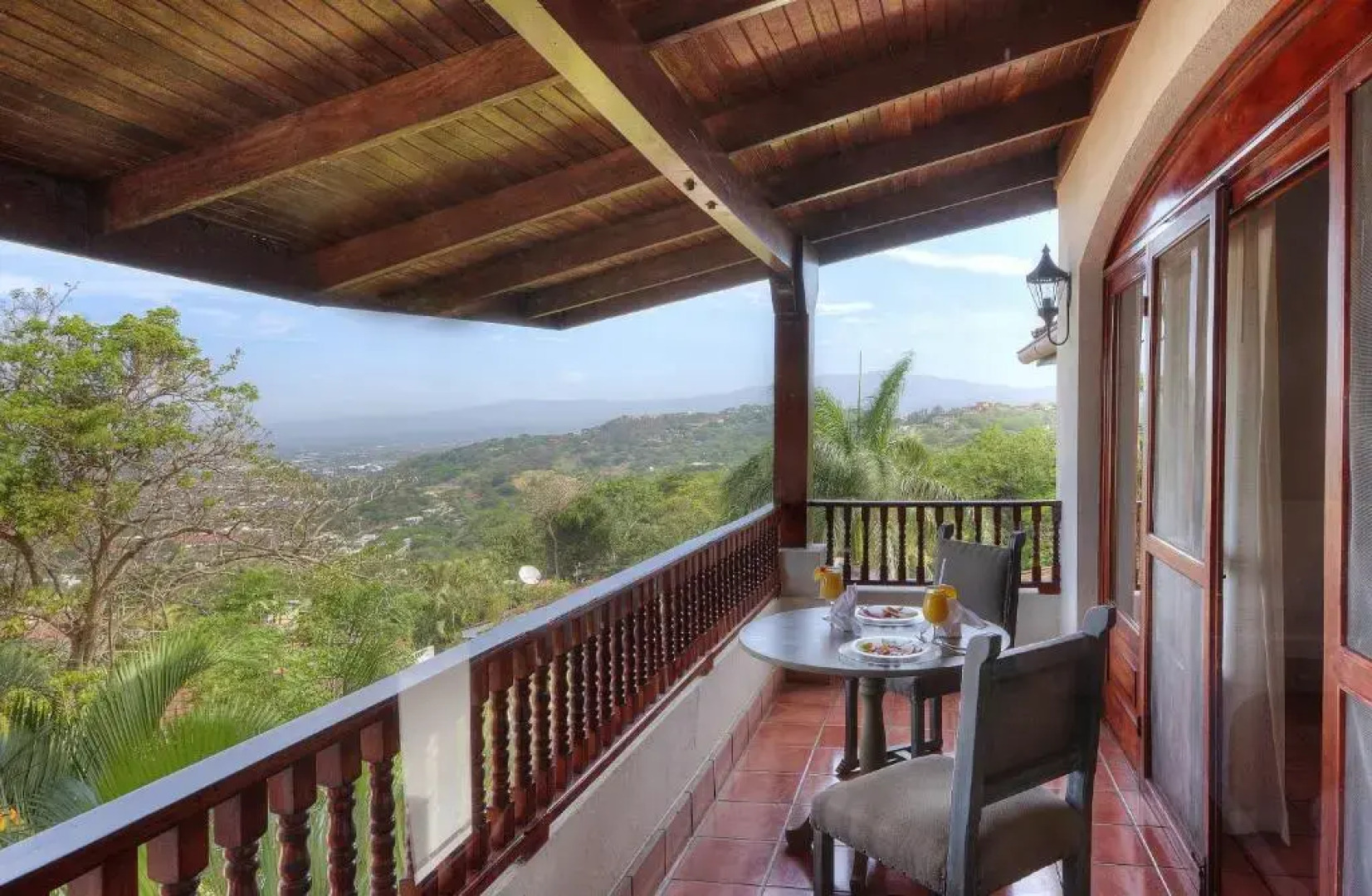 Alta Las Palomas Hotel