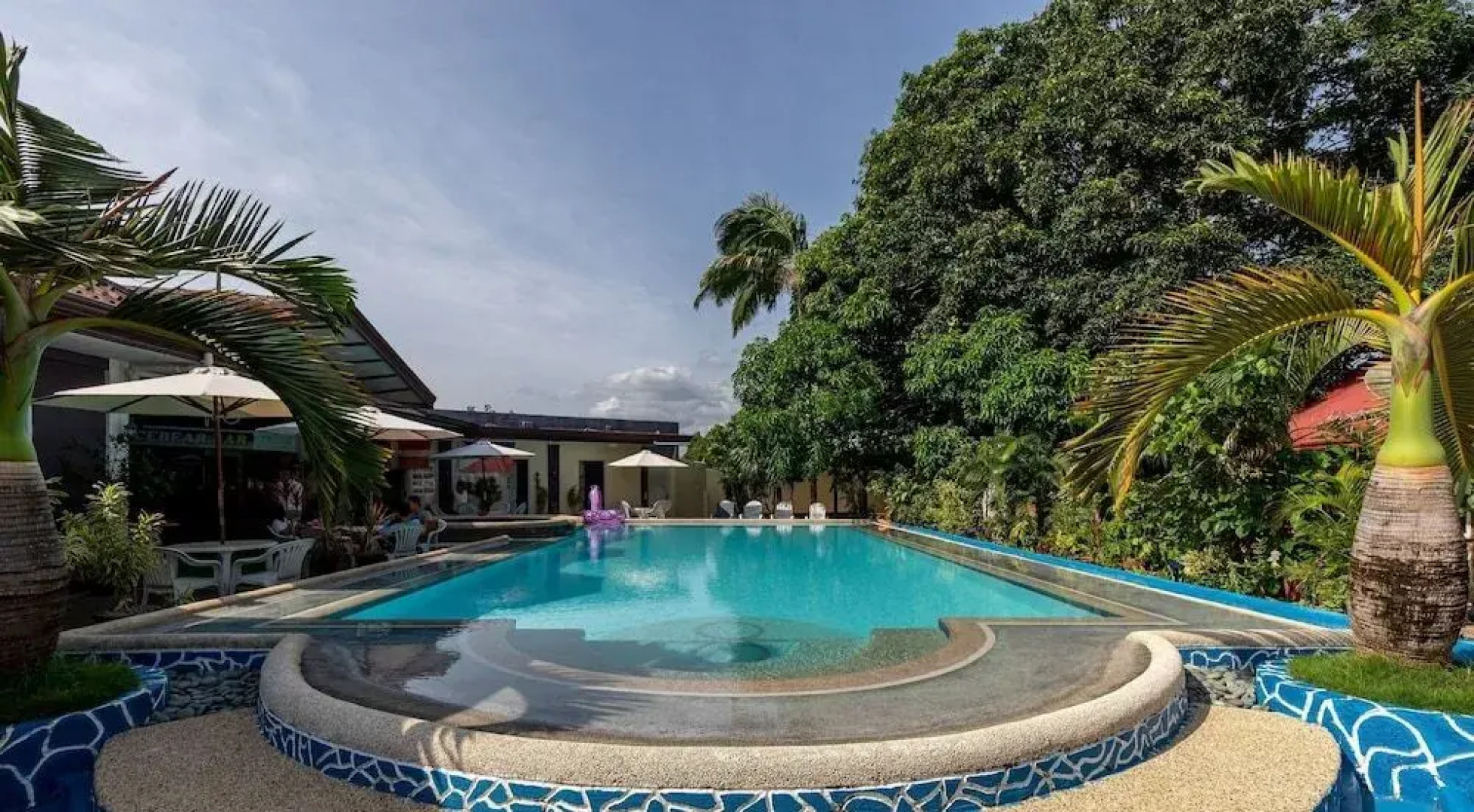 ZEN Rooms Ice Bear Inn Panglao