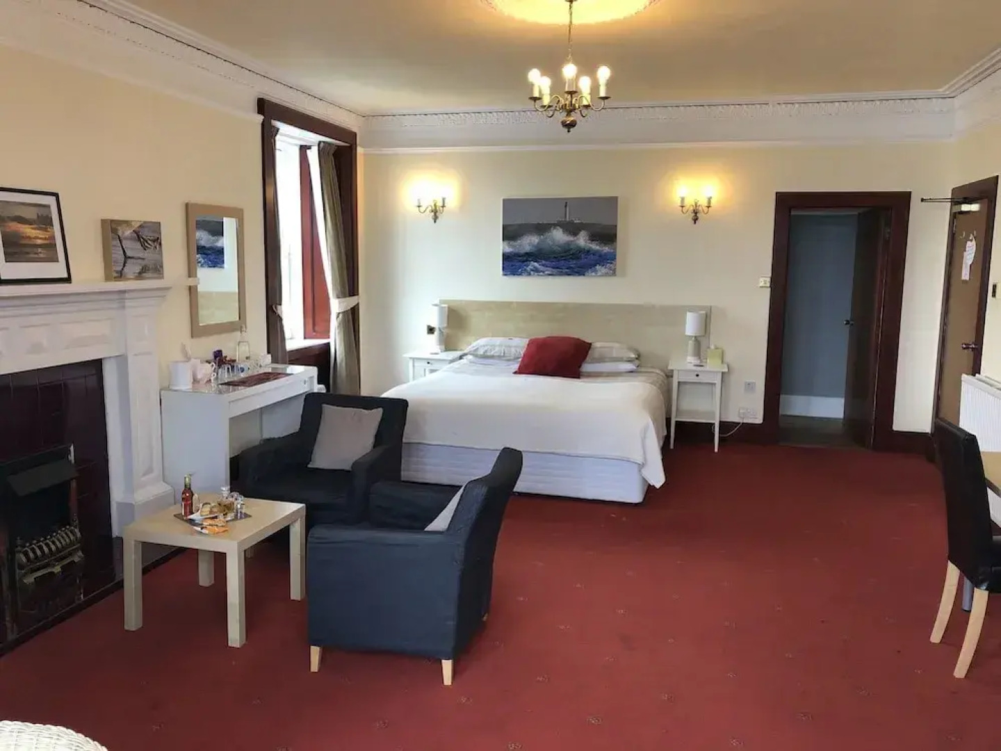 The Bowmore House Bed & Breakfast