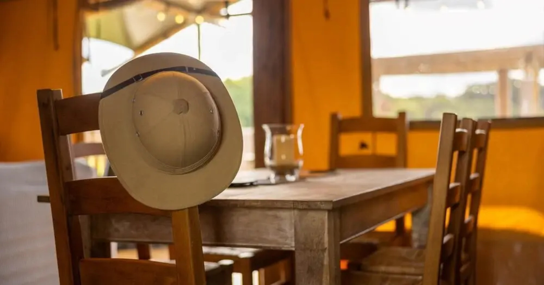 Luxury Safari Lodge Surrounded by Deer!! 'fallow'