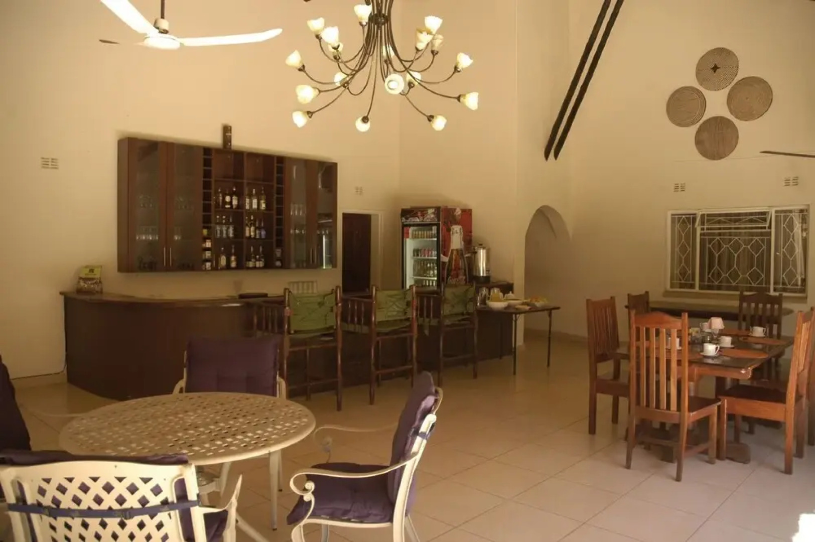 Guest Paradise Lodge