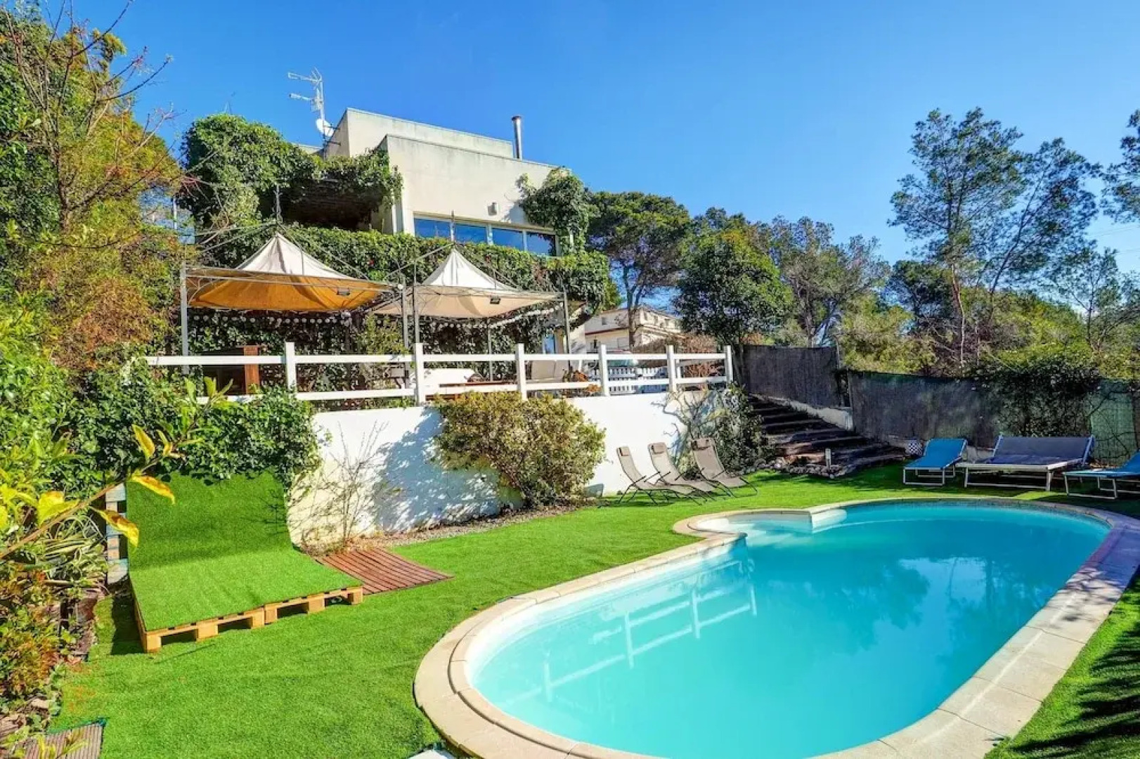 The Magic Green by Hello Apartments Sitges