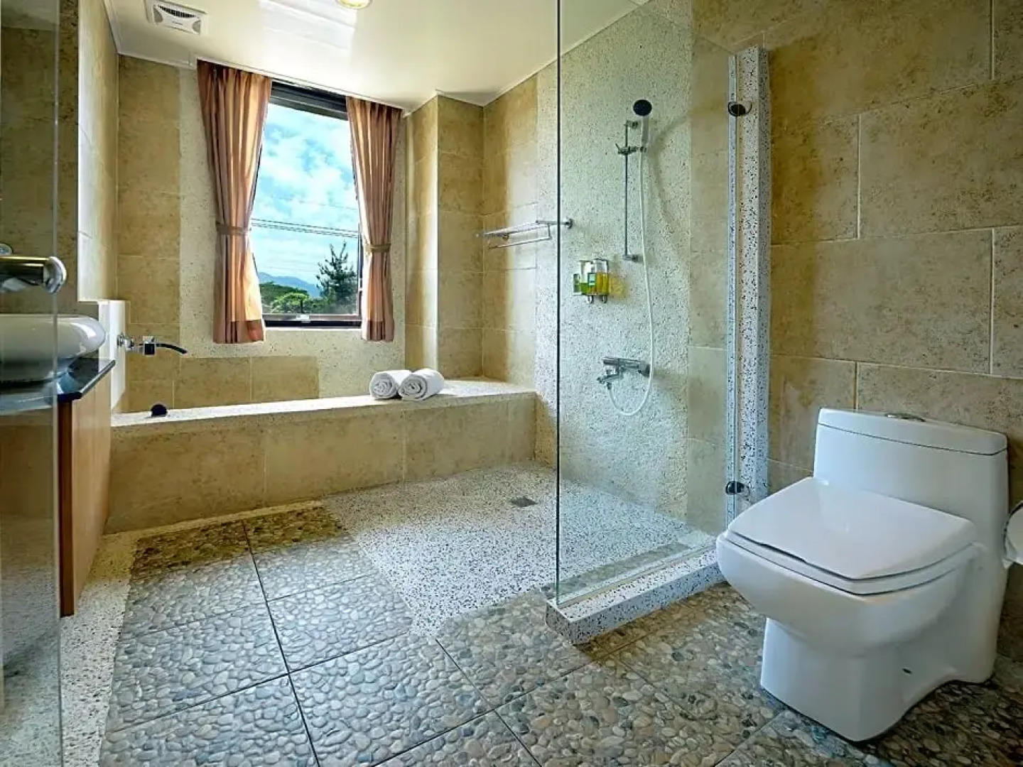 Linshing Garden Resort I