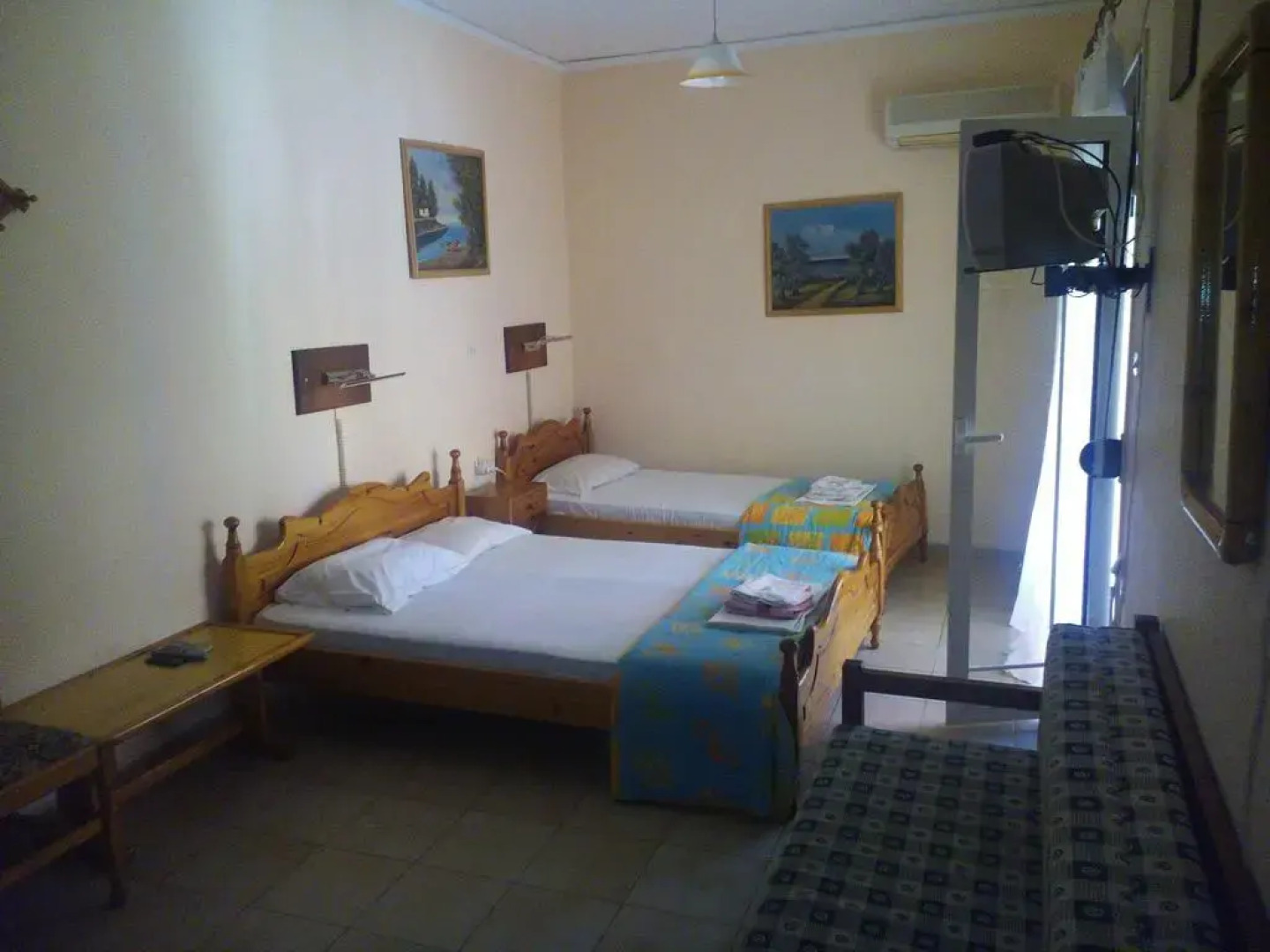 Studios Cosmopolitan