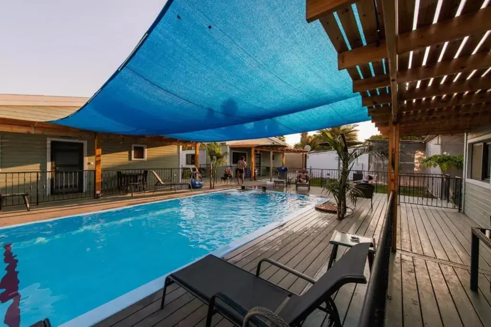 Somewhere - Chalets in the Arava